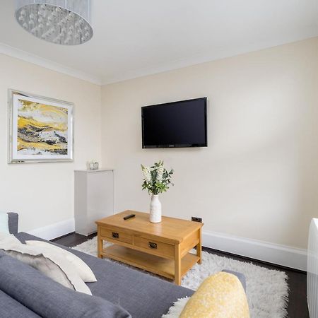 Modern 3 Bedroom Central Apartment - Sleeps 6 Brighton Exterior photo